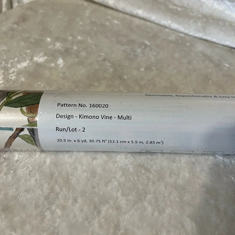 Renter Friendly Wallpaper/ birds& floral